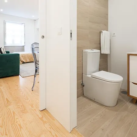 Downtown Historic Apartment *